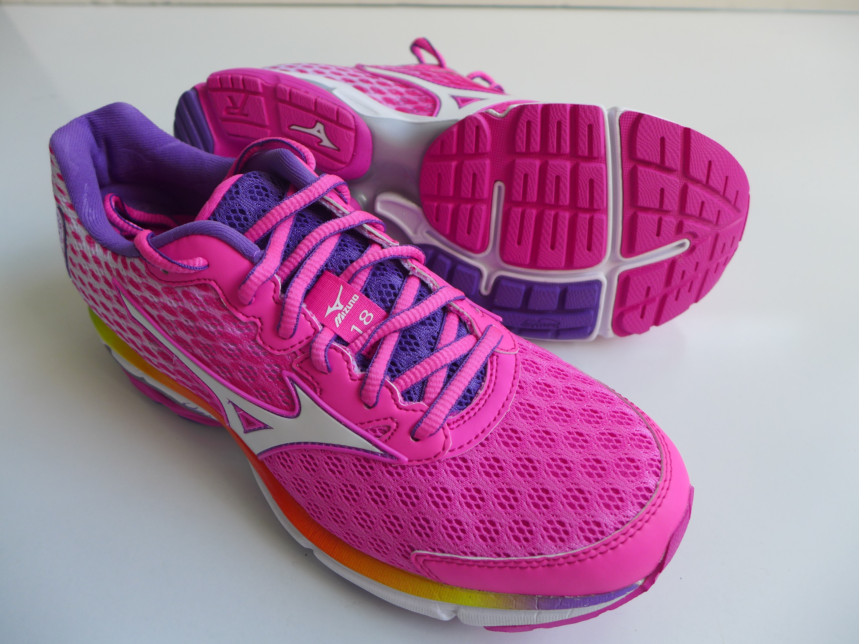 mizuno wave rider 18 singapore