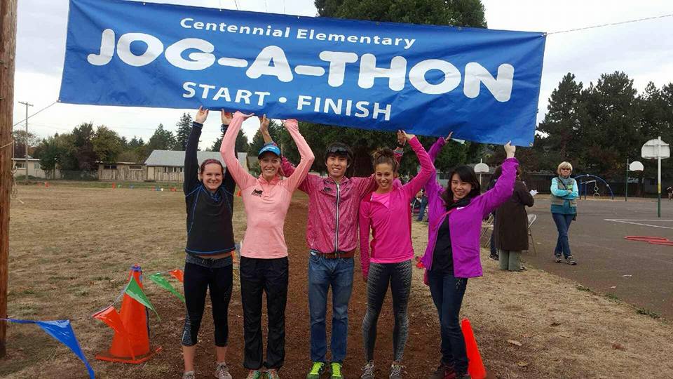 Soh and his Team Run Eugene mates help out at the Centennial Elementary School's Jogathon in Oregon. (Photo: Facebook/Soh Rui Yong)