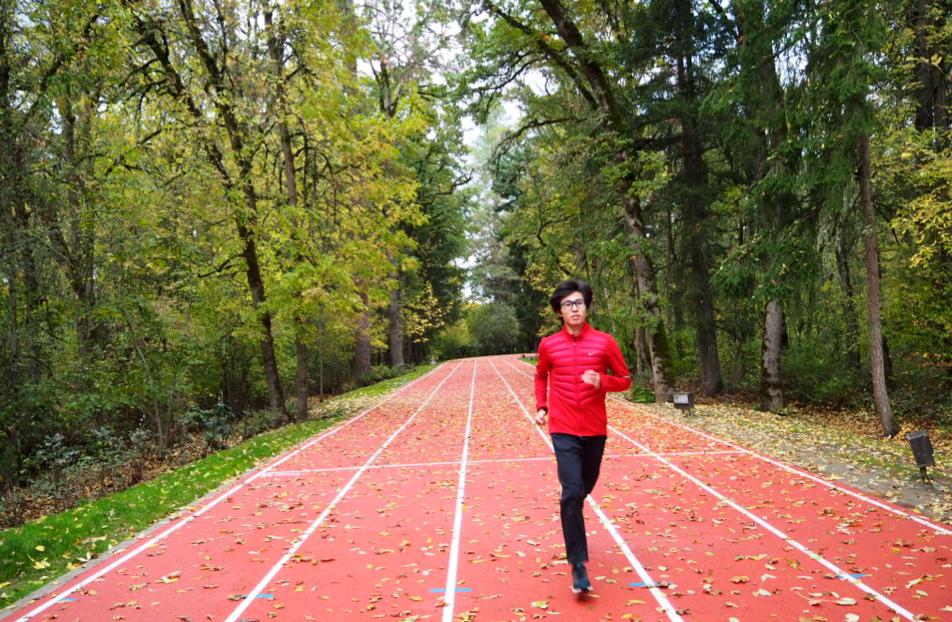 Soh Rui Yong trains on the track in Oregon. Photo by Pam Chia.