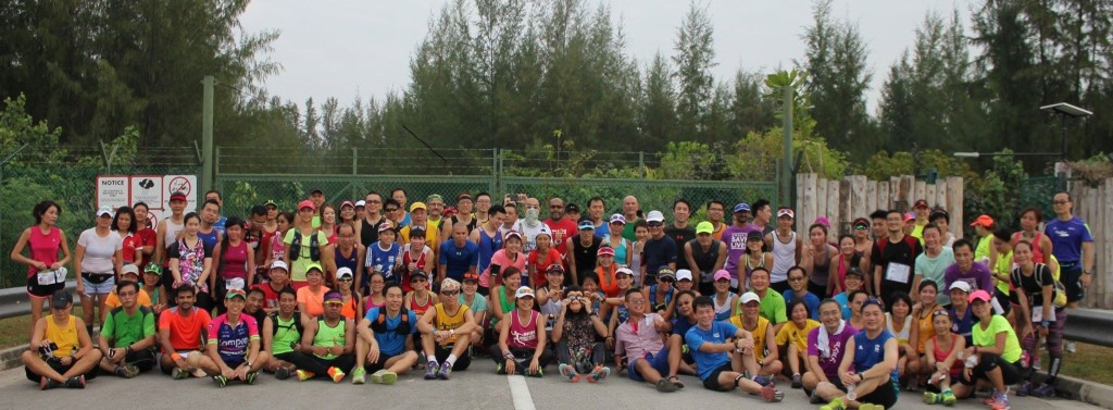 Gei Gei Running Club visits Coney Island. [Photo by Gei Gei Running Club]