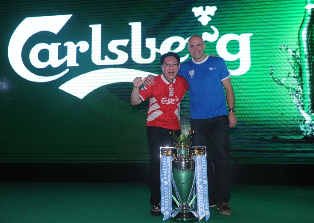 Last night, a dream came true for Liverpool fan Benjamin Lai. (Credit: Carlsberg Singapore).