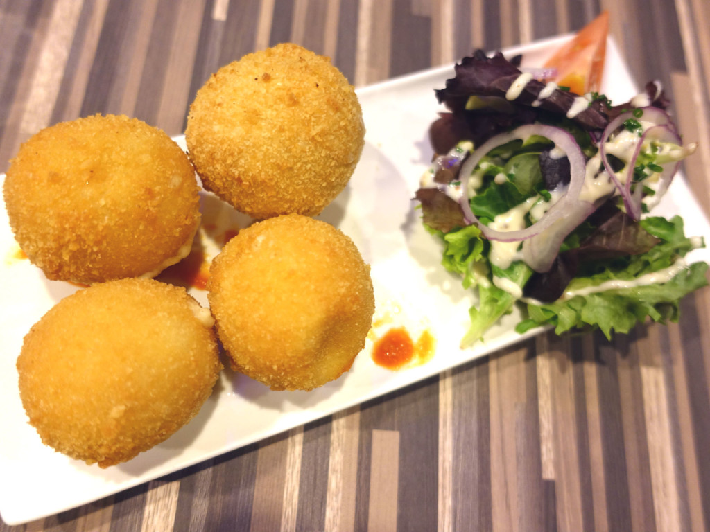 Home-Made Belgium Cheese Balls.