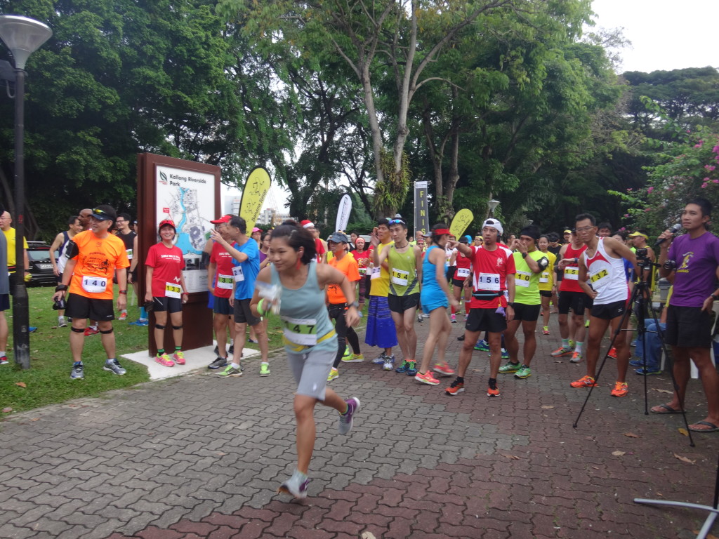 The aims of the Banana Relay is to promote friendship and bonding amongst runners.