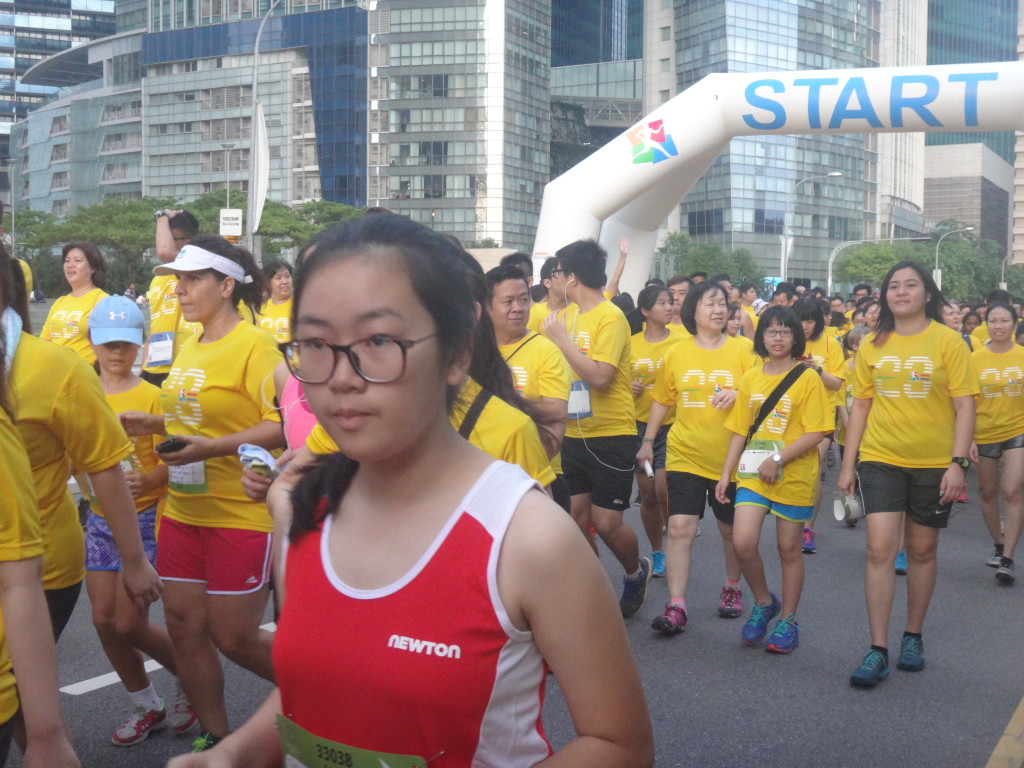 The 3.5km Family Fun Run flags off.