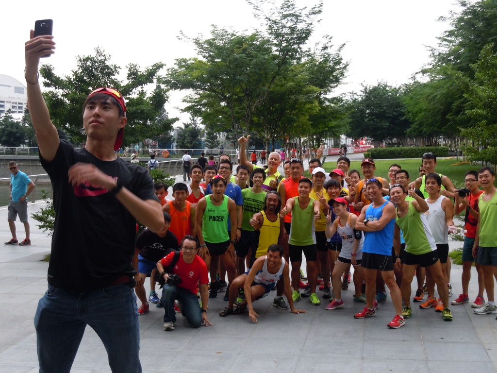 Soh takes a selfie with the clinic participants.