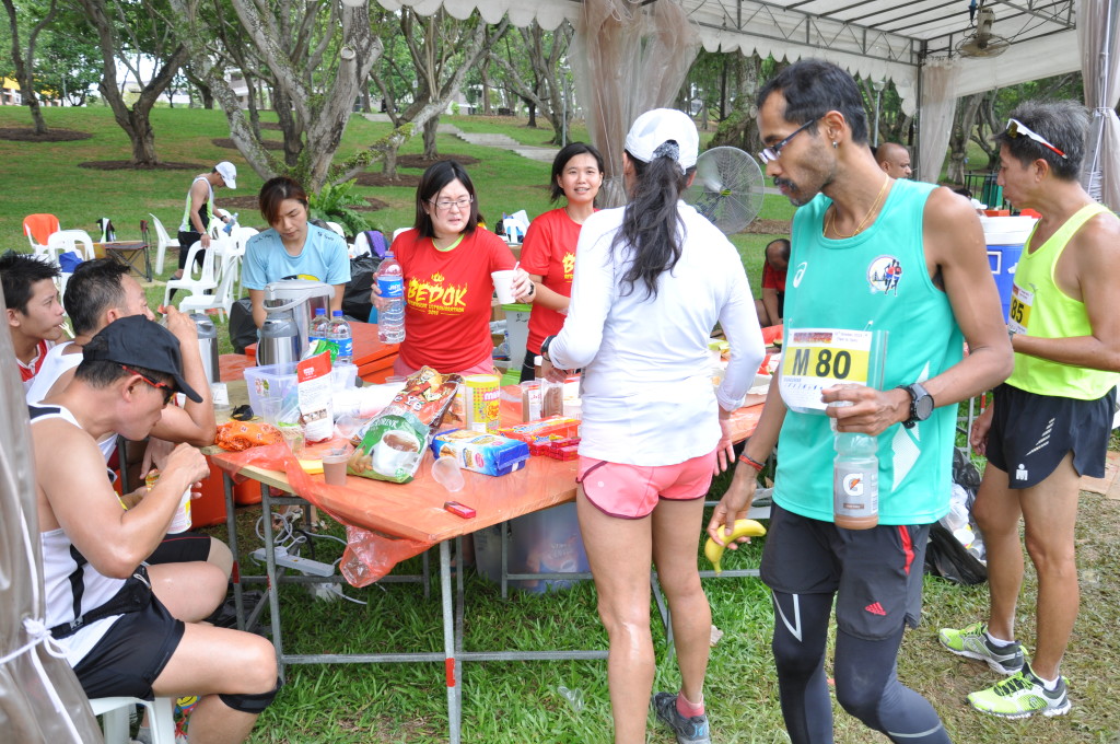 Runners help themselves to the f&b available.
