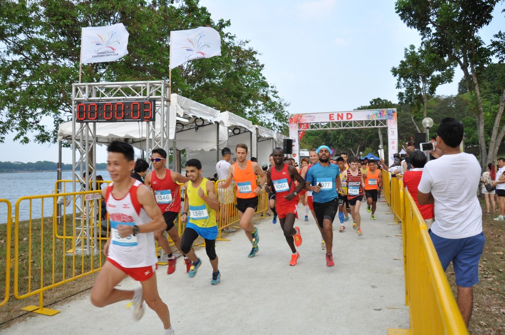 The runners are off at the 5km Carnival Run.