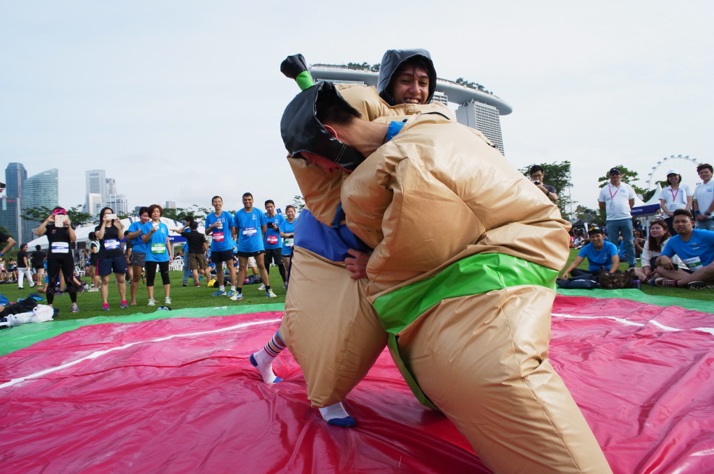 Sumo wrestling at the race village! Credit: Mizuno Ekiden 2015