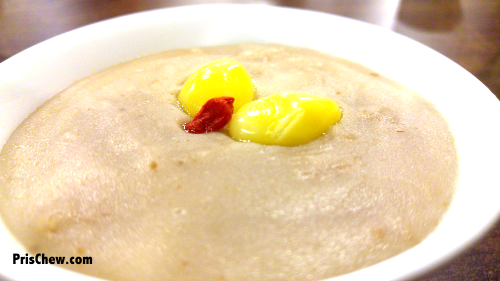 Yam Paste with Ginko Nuts.