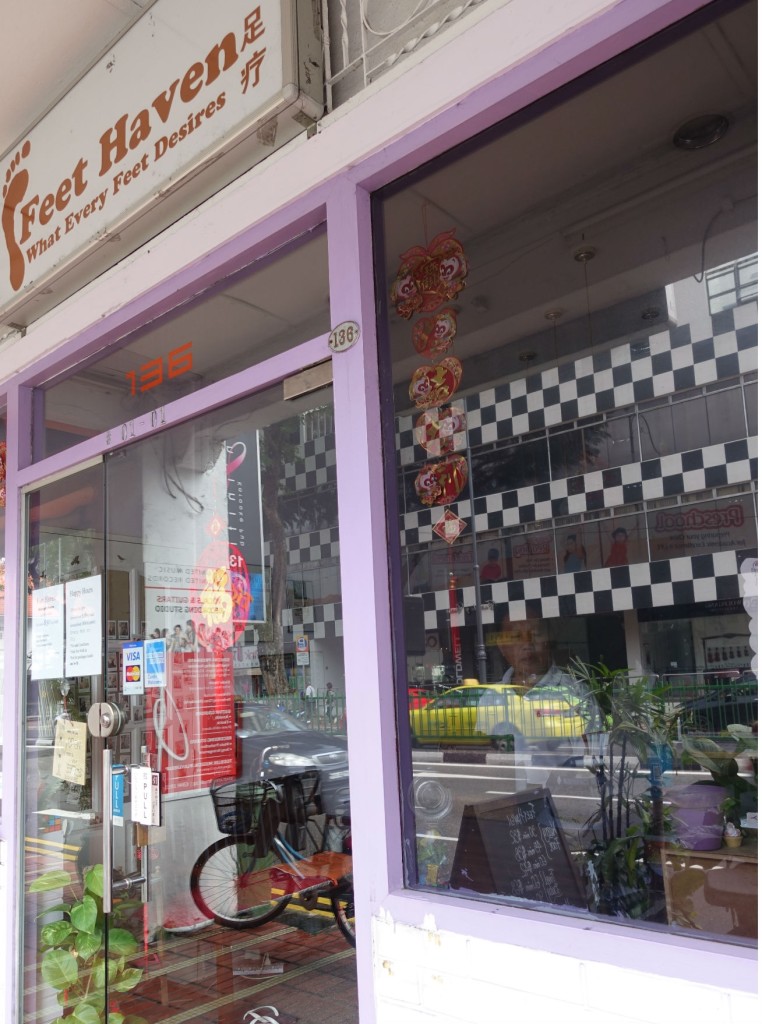 I recently visited the Katong branch of Feet Haven.