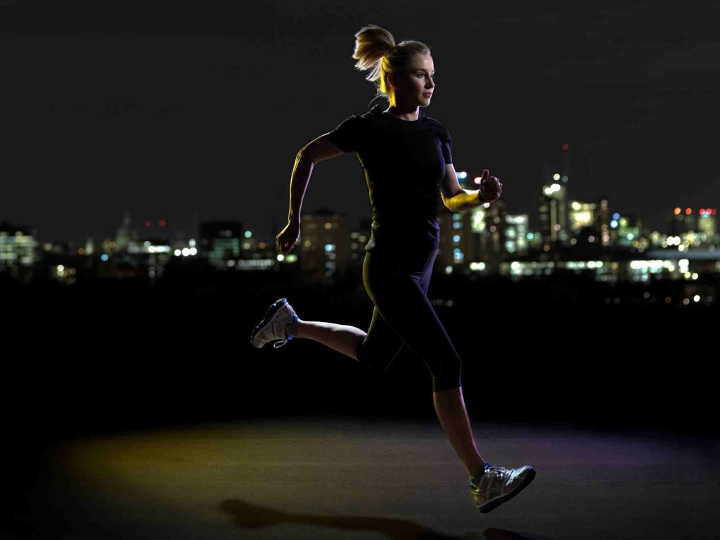 Ben advises runners to do a few training sessions at night, but not all. [Photo source www.atriathletesdiary.com]