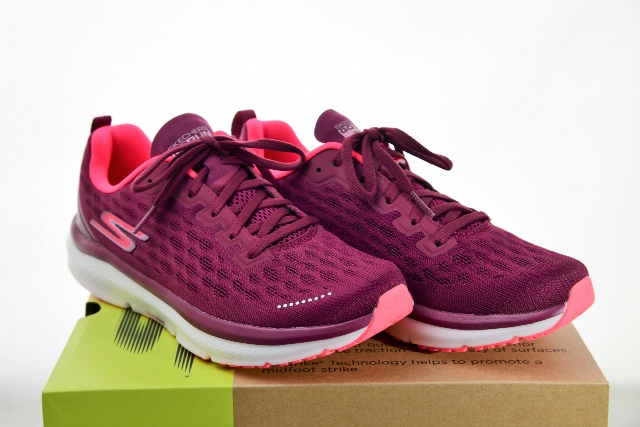 Review: Lightweight & Cushioned Skechers GoRun Ride 9™